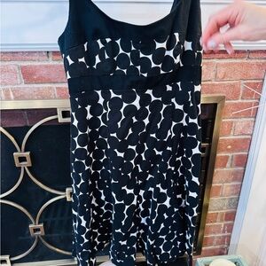 Jones Wear Black and White Circle Pattern Mini Dress